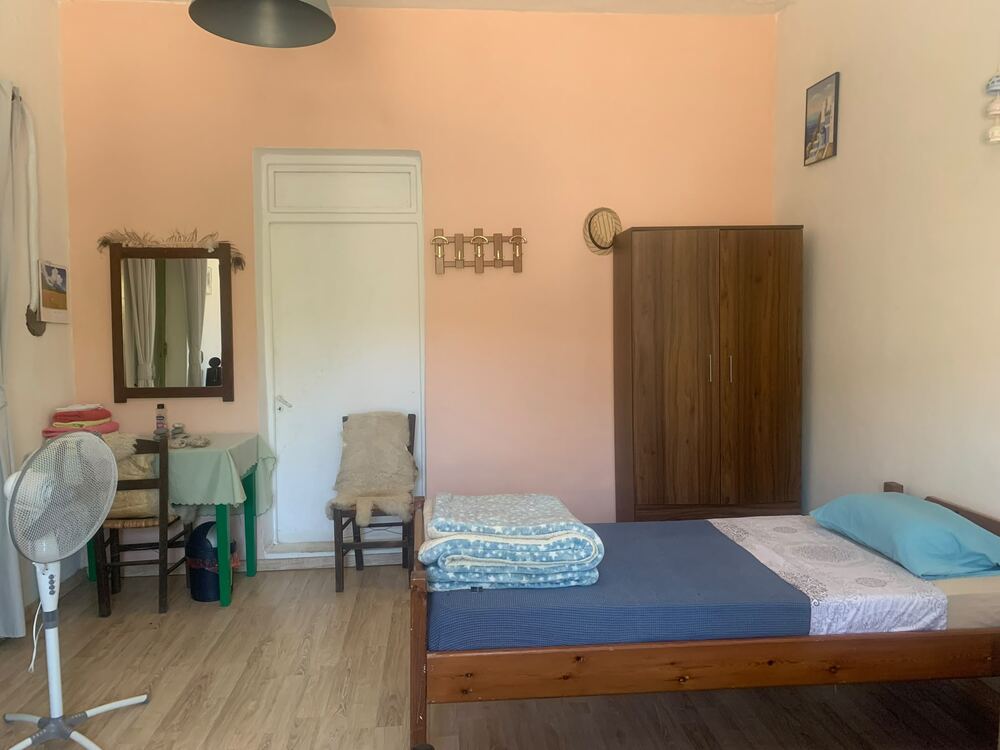 Room Eleftheria — bright ground-floor double